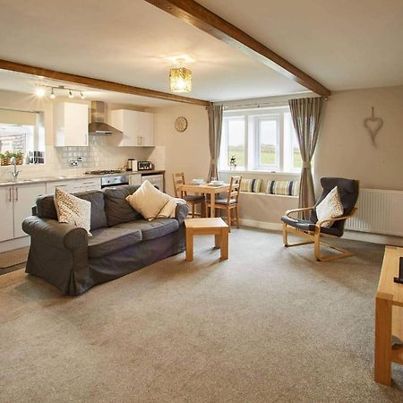 Host & Stay - Cosy Cottage Emley Exterior foto