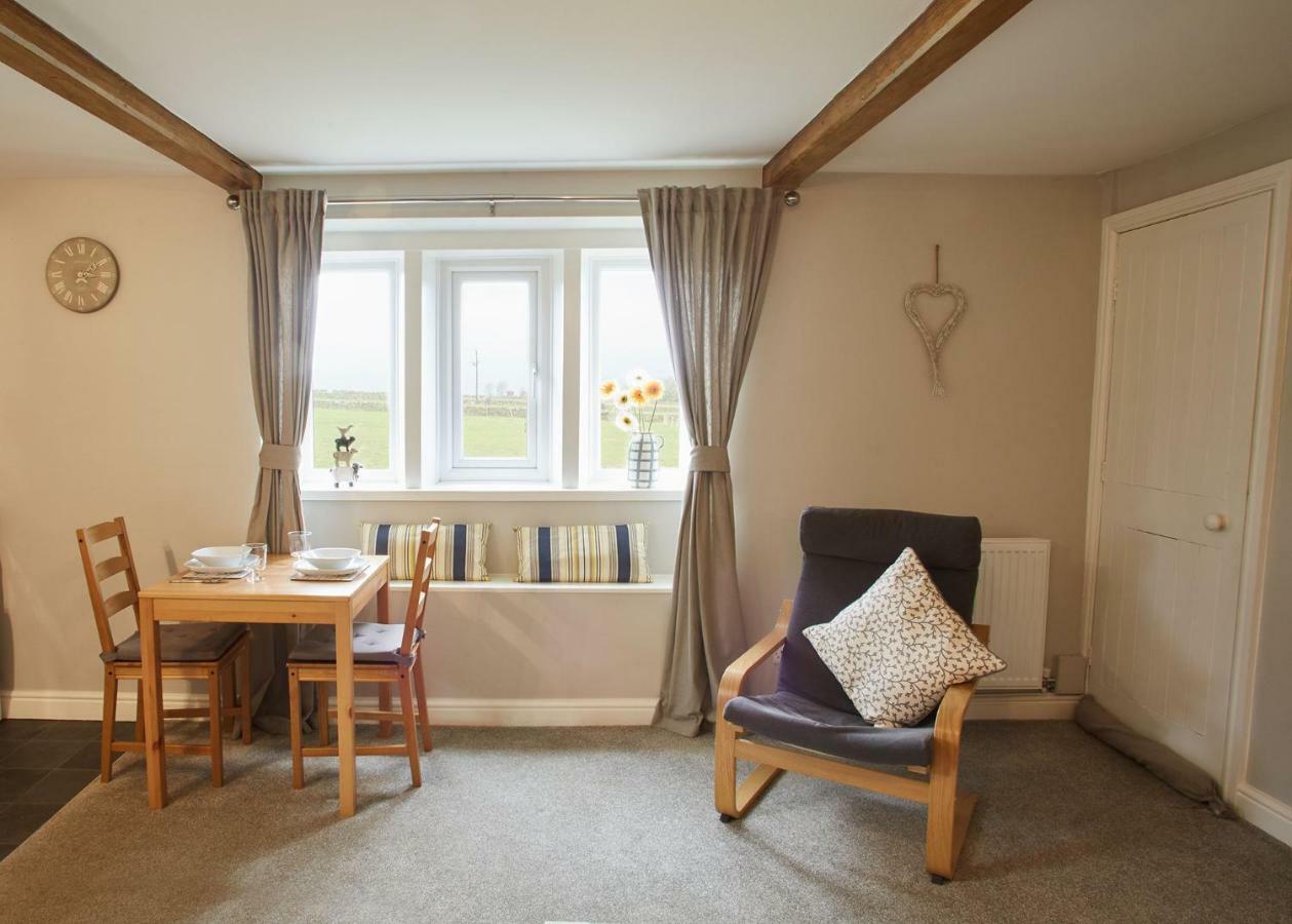 Host & Stay - Cosy Cottage Emley Exterior foto